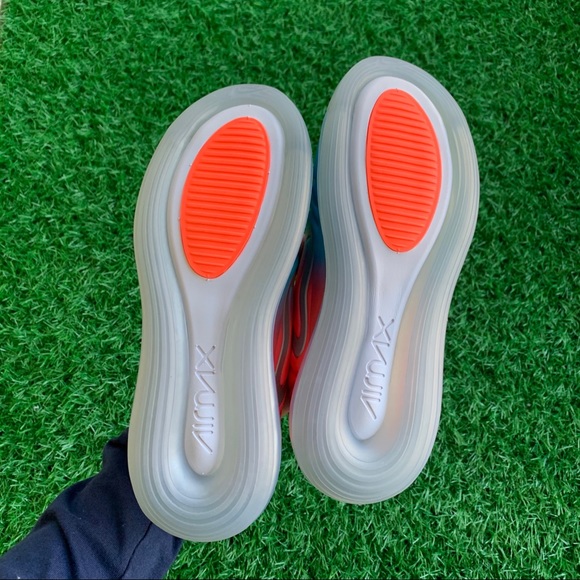 Nike W Air Max 720 - Picture 7 of 9